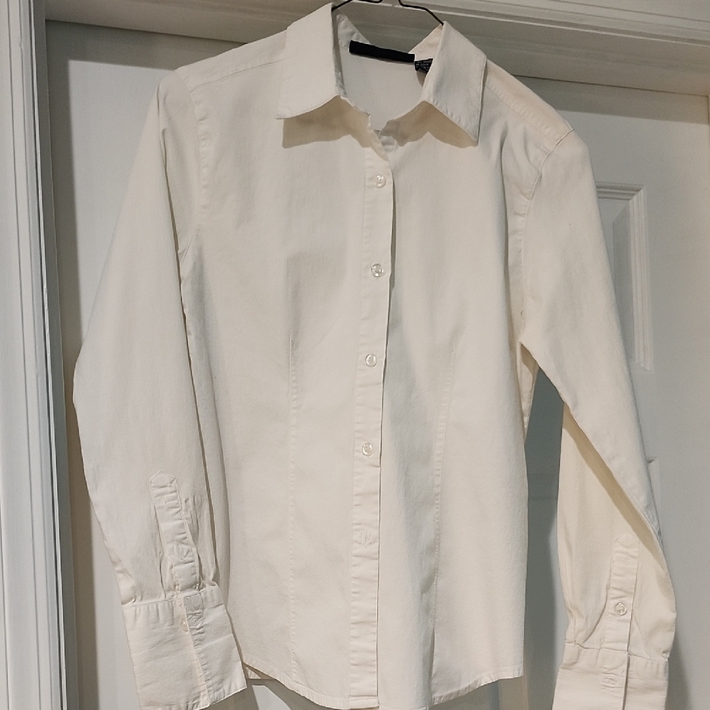 Mountain Lake White Button Down Shirt Classic Top